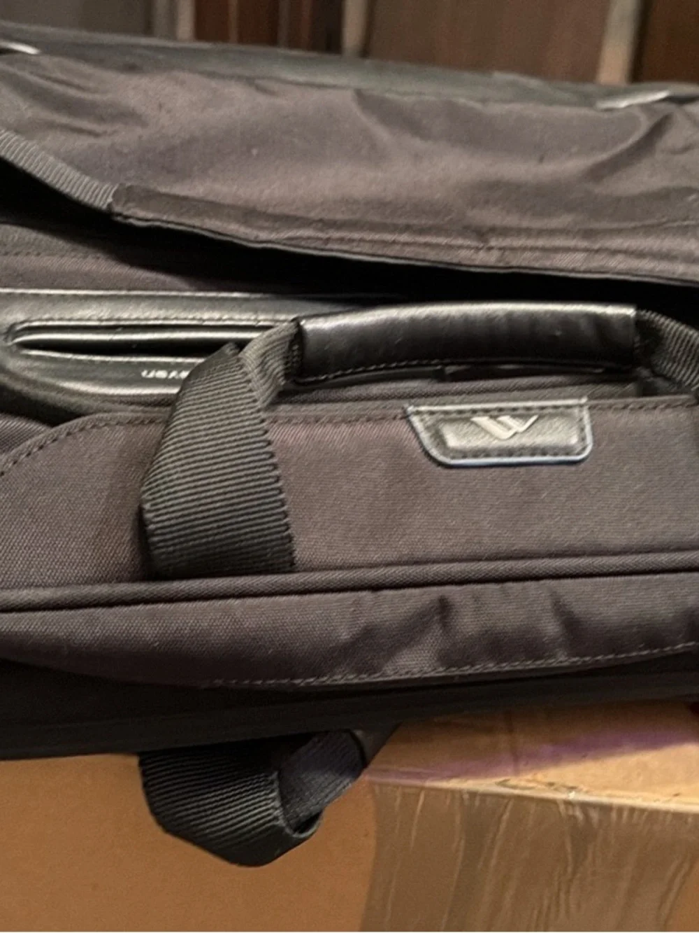 Samsonite Black Laptop Briefcase with Shoulder Strap